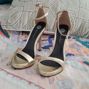 Gold platform dress heels
